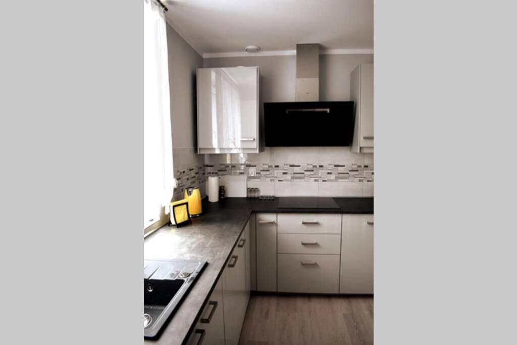 Modern Apartment In Tarnów Kültér fotó